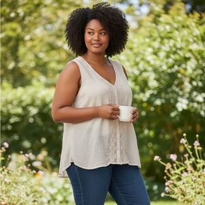 SPENCE plus size Beige Lace-Trim Sleeveless V-Neck Top size 2xl